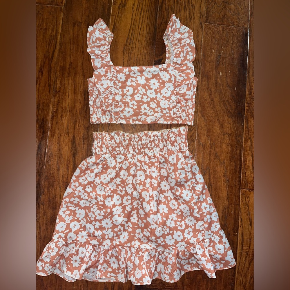 Teen girl orange and white floral set